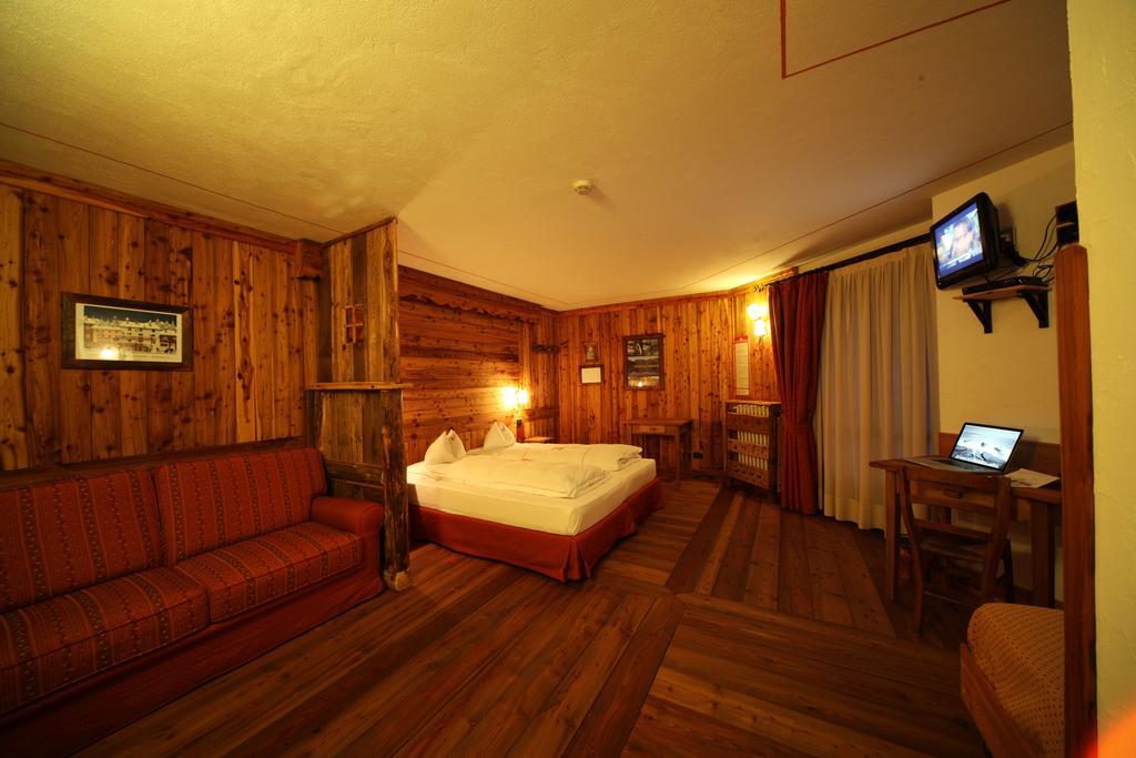 La Torretta Hotel Challand-Saint-Anselme Zewnętrze zdjęcie