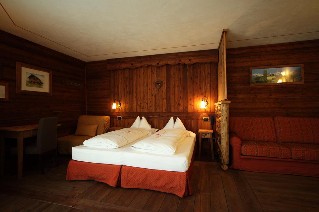 La Torretta Hotel Challand-Saint-Anselme Zewnętrze zdjęcie
