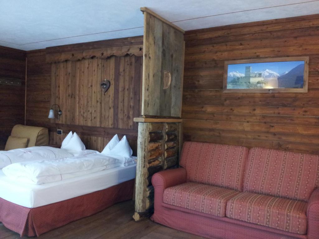 La Torretta Hotel Challand-Saint-Anselme Zewnętrze zdjęcie