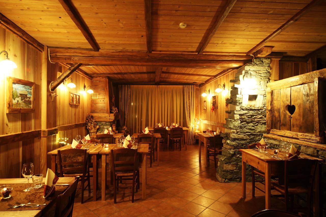 La Torretta Hotel Challand-Saint-Anselme Zewnętrze zdjęcie